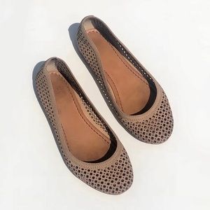 Frye Leather perforated Carson Flats